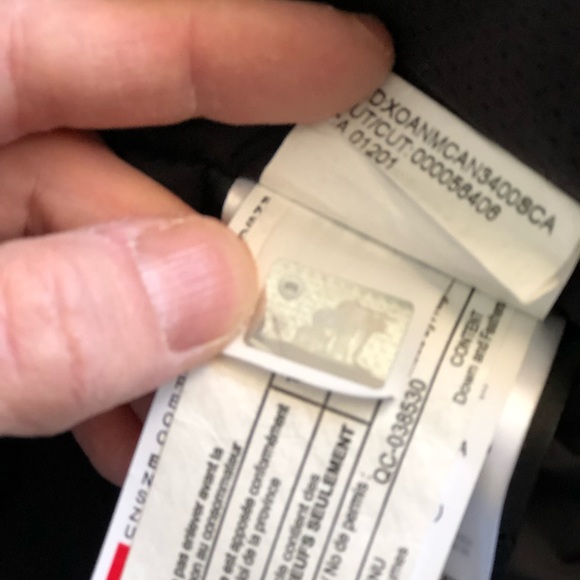 2020 Boys Large (14-16) Canada Goose Logan Parka. Currently priced online $850 - Picture 2 of 14